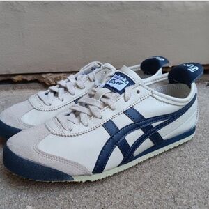 Onitsuka Tiger Women's
Cream Navy Trainers